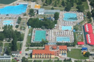 termalne-kupalisko-vadas-sturovo-th